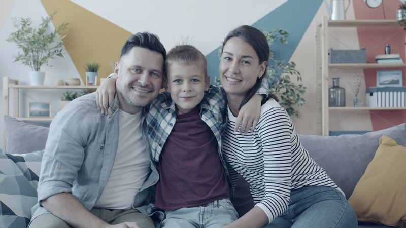 Família reunida em casa